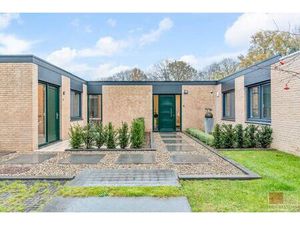 Leuk  grondig gerenoveerde bungalow (2023–2025)  rustig gelegen aan het park van Sint-Piet