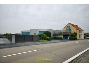 Gebouw gemengd gebruik te koop in Waregem