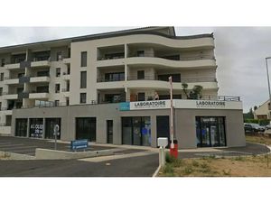 BUREAUX / LOCAUX COMMERCIAUX A LOUER