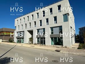 Location Local Professionnel 413m² GARDANNE 13120