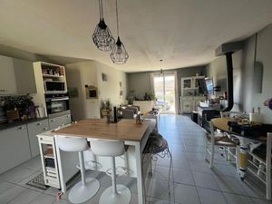 Vente maison 4 pièces 74 m² à Volonne (04290)  242 000 €