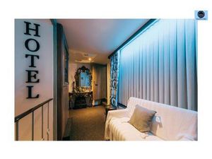 Gebouw gemengd gebruik te koop in Ninove