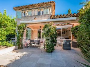 Villa de 3 chambres de luxe en vente Sainte-Maxime  Provence-Alpes-Côte d'Azur