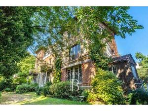 Maison à vendre 16 Pièces 364 m2 Viroflay - 1 995 000 €