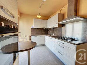 Location Appartement 3 pièces 64m² TROYES 10000