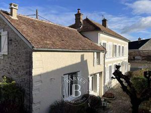 Maison à vendre 8 Pièces 220 m2 Fontainebleau - 950 000 &#8364;