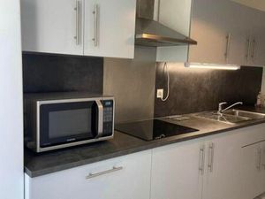Annonce location appartement 3 pièces de 70m2 à Villeurbanne (69100) - ParuVendu.fr ref 99