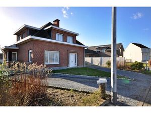 Huis te koop in Kruisem met 4 slaapkamers