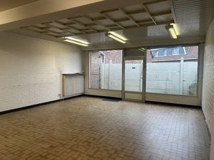 Location Local Professionnel 155m²