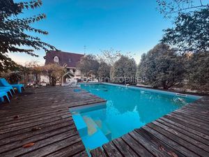 Vente maison 7 pièces 150 m² à Buros (64160)  329 800 €