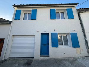 Vente maison 5 pièces 126 m² à Saintes (17100)  348 480 €