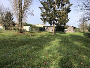 Annonce vente terrain terrain de 771m2 à Cissac-médoc (33250) - ParuVendu.fr ref 992783701