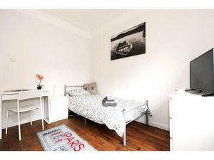 to rent for Bedroom 9 m² – 800 € |Luxembourg-Centre ville