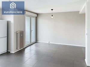 Location appartement 3 pièces 65 m² à Troyes (10000)  750 €