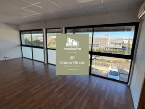 Location bureaux environ 96 m² Zi les Playes Six-fours-les-plag
