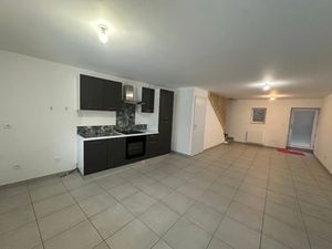 Location appartement 4 pièces 80 m² à Villecheneve (69770)  790 €