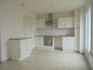 Location maison 6 pièces 130 m² à Nevers (58000)  840 €