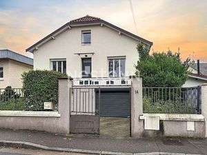 Vente maison 6 pièces 143 m² à Bron (69500)  699 000 €