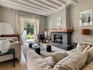 Vente maison 10 pièces 249.43 m² à La Varenne Saint Hilaire (94210)  1 399 000 €