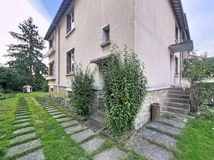 Vente maison 6 pièces 160 m² à Versailles (78000)  999 900 €