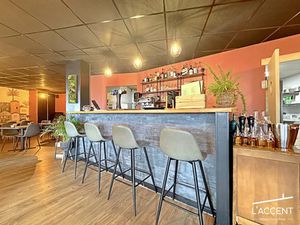 Vente locaux professionnels 95 m² à Castries (34160)  179 000 €