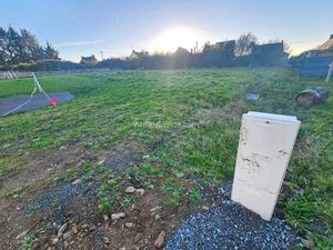 TERRAIN CONSTRUCTIBLE A PLOUMAGOAR