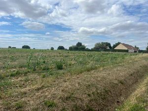 Terrain à bâtir de 1000 m² à NOYEN-SUR-SARTHE (72)