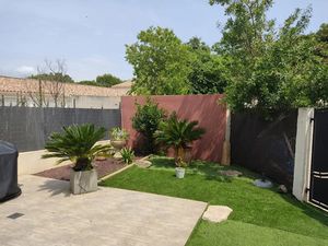 Location meublée maison 4 pièces 65 m² à La Ciotat (13600)  1 500 €