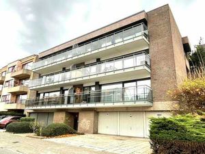 Appartement rénové de 3 chambres avec garage