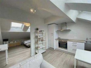 JOLI STUDIO SOUS TOIT QUASI NEUF