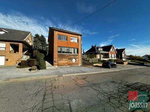 Maison - 4 chambres - bureau - garage - cave!