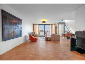 Te koop: Stijlvol duplexappartement in Sijsele – €375.000...