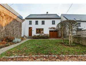 ? Maison 4 façades rénovée à Aische-en-Refail