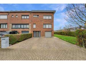 Maison 4 chambres - gararge  terrasse et jardin