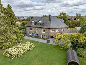 Villa de caractère exploitée comme gîte à Hulsonniaux