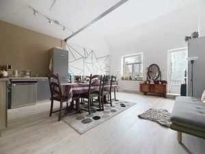 Charmant appartement une chambre en parfait état.