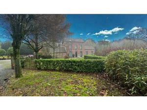 FLEURUS Propriété Exceptionnelle 4 Façades 1hectare 28 ares