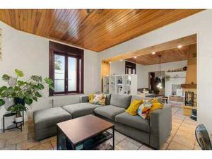 Belle maison 3 façades avec panneaux solaires  PEB B!