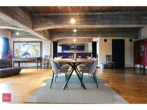 Ruime loft in voormalig fabrieksgebouw