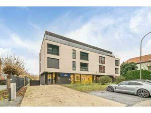 Modern appartement met ruim terras  groen uitzicht en gar...