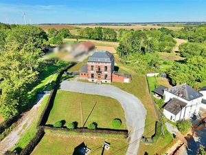 Maison de maître à vendre avec garage et 10 chambres   Gerpinnes (VBD56696)