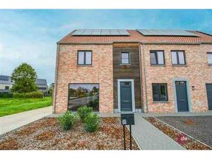 Maison presque neuve avec finitions haut de gamme à Schriek