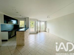 Vente appartement 2 pièces 47 m² à Evry (91000)  135 000 €