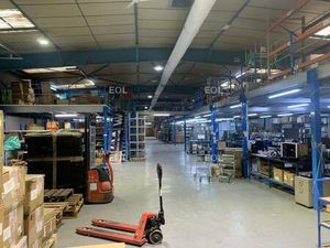 Local d'activités à vendre