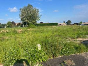 Terrain constructible viabilisé à vendre