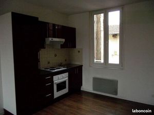 A louer bel appartement Vaucouleurs