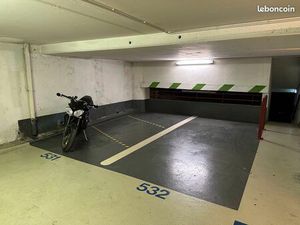Paris 20e - Places moto à louer