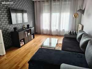 T2 MEUBLÉ – RENNES – 56 m² – Pigeon Blanc – Parking clos – Balcon