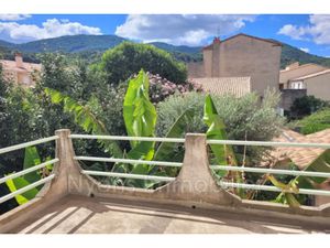 Vente appartement 83 m² à Nyons (26110)  249 000 €