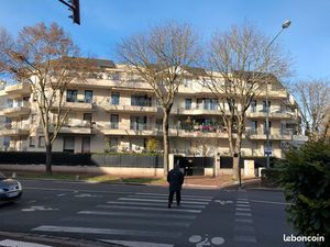 Box auto-moto en sous-sol résidence de standing proche RER Sceaux et Fontenay aux roses